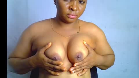 Clara online show from December 13, 7:53 pm