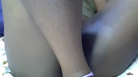 Snapshot of sexy_esther92 chatting on February 21, 3:43 pm sexy_esther92 online show from February 21, 3:43 pm