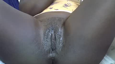 Snapshot of sexy_esther92 chatting on March 5, 8:43 am sexy_esther92 online show from March 5, 8:43 am