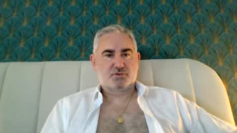 Snapshot of sexy_italiandaddy chatting on June 22, 7:05 am Antonio online show from June 22, 7:05 am