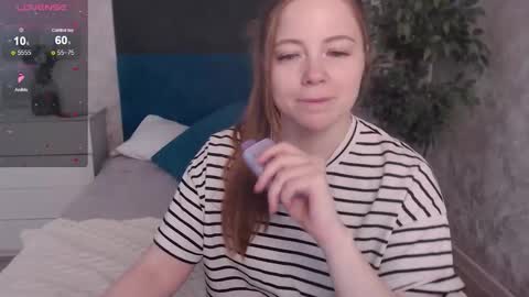 Snapshot of sexy_jenny18 chatting on February 17, 6:10 am Jennifer online show from February 17, 6:10 am