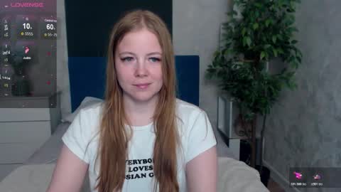 Snapshot of sexy_jenny18 chatting on February 23, 3:42 pm Jennifer online show from February 23, 3:42 pm