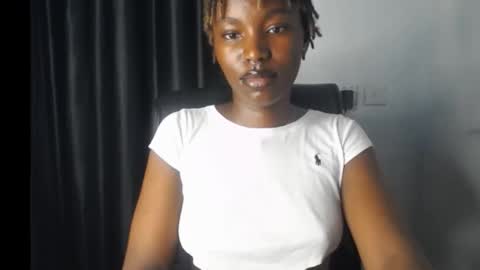 Snapshot of sexy_juicypussy0 chatting on September 13, 8:52 pm Jasmine online show from September 13, 8:52 pm