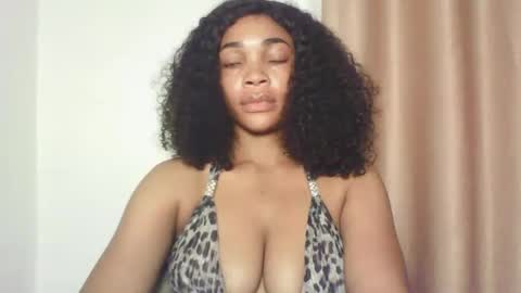 Snapshot of sexy_kitty881 chatting on September 27, 9:53 pm Sexy kitty881 online show from September 27, 9:53 pm