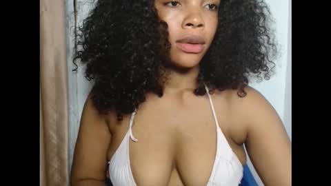Snapshot of sexy_kitty881 chatting on October 5, 9:24 pm Sexy kitty881 online show from October 5, 9:24 pm