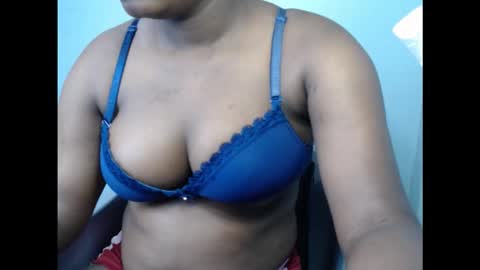 Snapshot of sexy_lagatha chatting on October 2, 7:15 am sexy_lagatha online show from October 2, 7:15 am