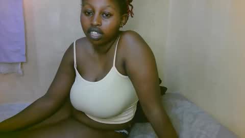 Snapshot of sexy_latasha chatting on November 8, 10:37 am sexy_latasha online show from November 8, 10:37 am