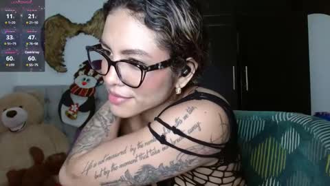 Snapshot of sexy_lia_latina chatting on February 2, 3:32 am Celeste online show from February 2, 3:32 am