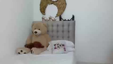 Snapshot of sexy_lia_latina chatting on September 19, 1:29 am Celeste online show from September 19, 1:29 am