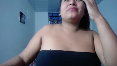 Snapshot of sexy_love_15 chatting on October 19, 10:43 pm SIRENA LOVE online show from October 19, 10:43 pm