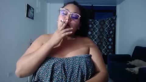 Snapshot of sexy_love_15 chatting on November 16, 5:46 am SIRENA LOVE online show from November 16, 5:46 am