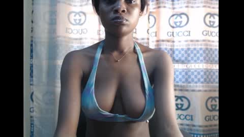 Snapshot of sexy_mariax chatting on December 16, 8:52 am Debby online show from December 16, 8:52 am