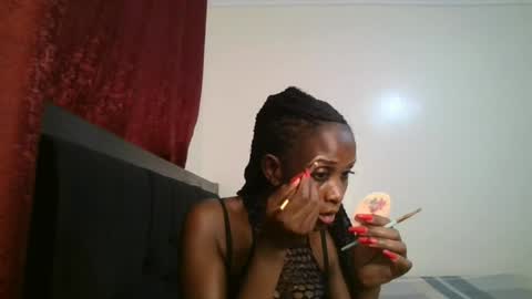 Snapshot of sexy_maya2 chatting on June 21, 7:38 pm sexy_maya2 online show from June 21, 7:38 pm