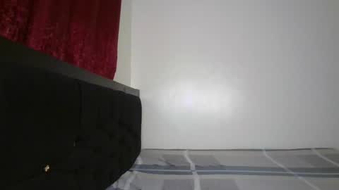 Snapshot of sexy_maya2 chatting on July 28, 5:01 pm sexy_maya2 online show from July 28, 5:01 pm