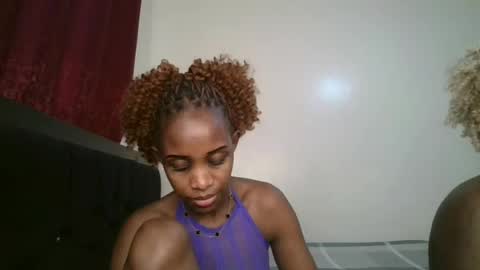 Snapshot of sexy_maya2 chatting on July 29, 10:13 am sexy_maya2 online show from July 29, 10:13 am