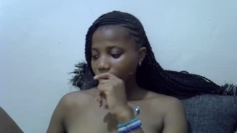 Snapshot of sexy_mayah64 chatting on May 24, 6:57 pm sexy_mayah64 online show from May 24, 6:57 pm
