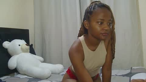 Snapshot of sexy_moh1 chatting on October 24, 4:09 am sexy_moh1 online show from October 24, 4:09 am