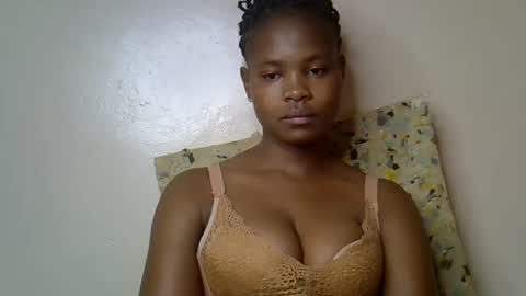 Snapshot of sexy_molyne chatting on April 26, 11:13 pm Molyne online show from April 26, 11:13 pm
