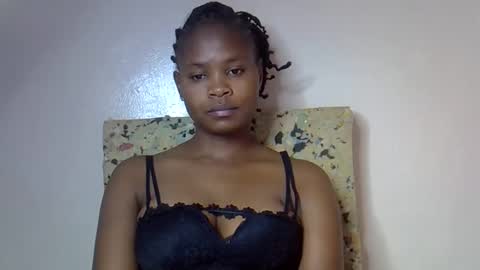 Snapshot of sexy_molyne chatting on May 9, 5:51 pm Molyne online show from May 9, 5:51 pm