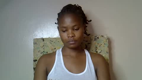 Snapshot of sexy_molyne chatting on May 14, 1:18 pm Molyne online show from May 14, 1:18 pm