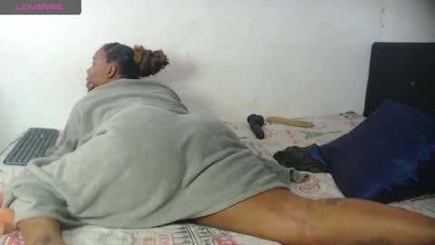 Jhoana online show from December 8, 7:05 am