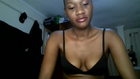 Nyla online show from July 29, 12:09 am