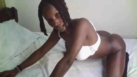 Snapshot of sexy_red17 chatting on September 14, 6:45 am sexy online show from September 14, 6:45 am