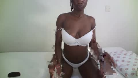 Snapshot of sexy_red17 chatting on September 26, 9:52 pm sexy online show from September 26, 9:52 pm