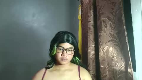 Snapshot of sexy_ronna19 chatting on May 9, 12:10 pm ronna online show from May 9, 12:10 pm