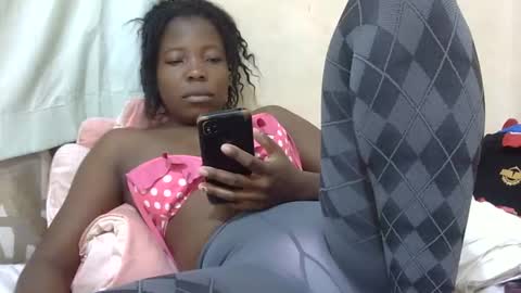 Snapshot of sexy_sandrah chatting on January 21, 4:54 am sexy_sandrah online show from January 21, 4:54 am
