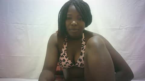 Snapshot of sexy_sandrah chatting on March 10, 6:45 pm sexy_sandrah online show from March 10, 6:45 pm