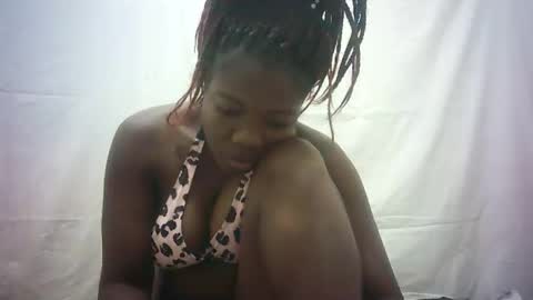 Snapshot of sexy_sandrah chatting on March 12, 4:51 am sexy_sandrah online show from March 12, 4:51 am