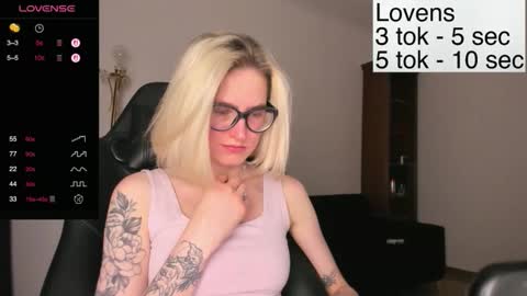 Sexy-Sweets online show from November 6, 4:41 pm