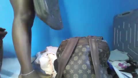 Snapshot of sexy_titz chatting on March 7, 6:02 am sexy_titz online show from March 7, 6:02 am