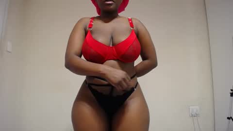 sexyangeliqua online show from March 6, 12:30 pm