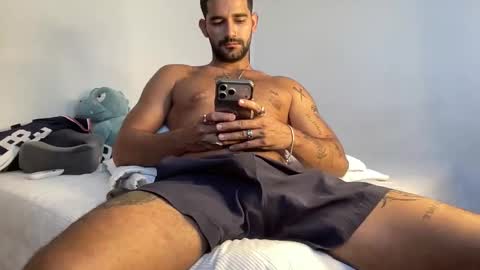 Snapshot of sexyasaf1018 chatting on May 15, 3:52 pm Asaf online show from May 15, 3:52 pm