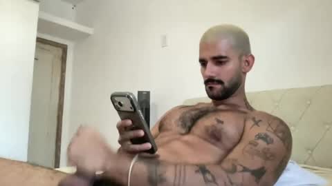 Snapshot of sexyasaf1018 chatting on June 11, 7:01 pm Asaf online show from June 11, 7:01 pm
