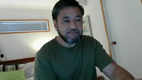 Dee online show from November 14, 1:04 am