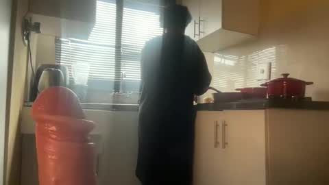 sexyasszeeee online show from April 8, 8:47 am