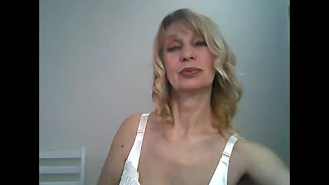 sexybabyforyou online show from April 9, 4:12 am