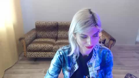sexybeatriice online show from January 23, 7:32 am