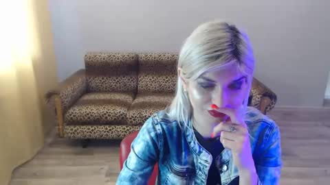 sexybeatriice online show from January 25, 10:29 am