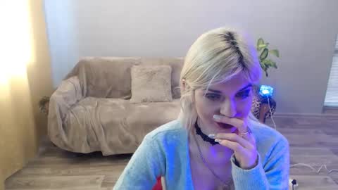 sexybeatriice online show from February 25, 7:07 am