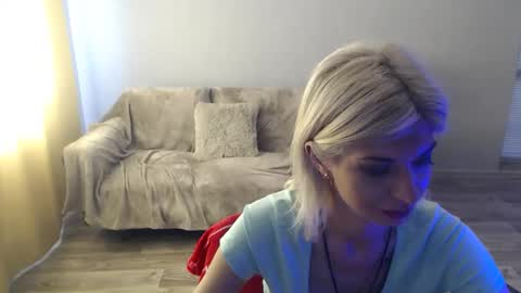 Snapshot of sexybeatriice chatting on June 7, 6:17 am sexybeatriice online show from June 7, 6:17 am