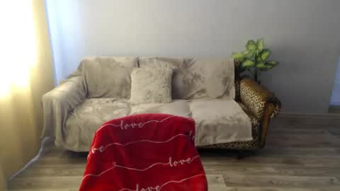 Snapshot of sexybeatriice chatting on July 2, 6:19 am sexybeatriice online show from July 2, 6:19 am