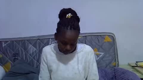 Snapshot of sexybeiby1 chatting on February 21, 2:01 am sexybeiby1 online show from February 21, 2:01 am