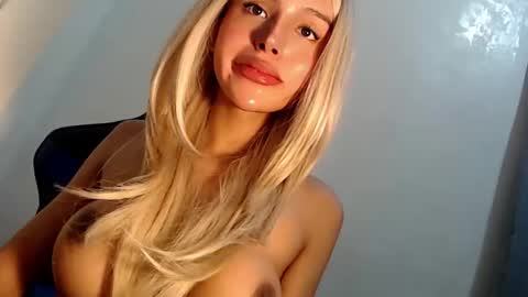 Snapshot of sexybite1 chatting on February 11, 12:48 pm Seraphina Blaze online show from February 11, 12:48 pm