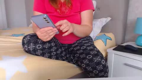 Sexyblonde4u58 online show from December 29, 1:17 pm