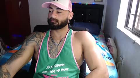 Snapshot of sexybody3224 chatting on December 27, 1:39 pm said online show from December 27, 1:39 pm