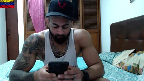 Snapshot of sexybody3224 chatting on February 5, 2:11 pm said online show from February 5, 2:11 pm